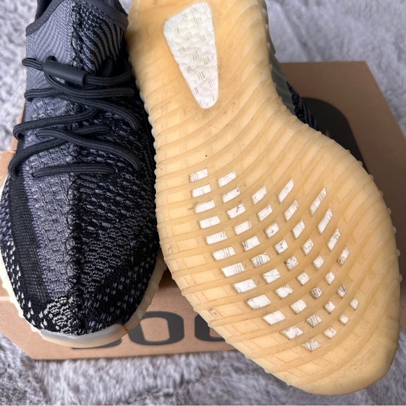 Adidas Yeezy boost 350 v2 Men fashion sneakers - Picture 5 of 7